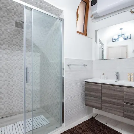 Le Sirene Holiday House Holiday home